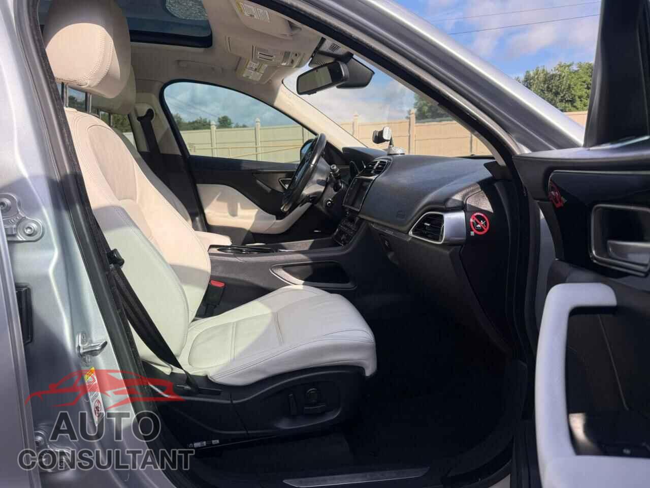 JAGUAR F-PACE 2017 - SADCK2BV3HA059758