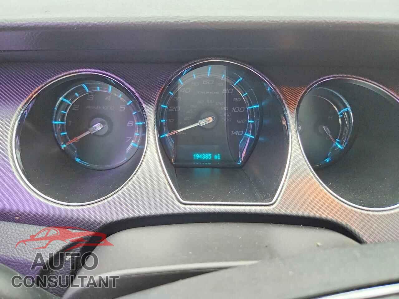 FORD TAURUS 2011 - 1FAHP2KT4BG112561