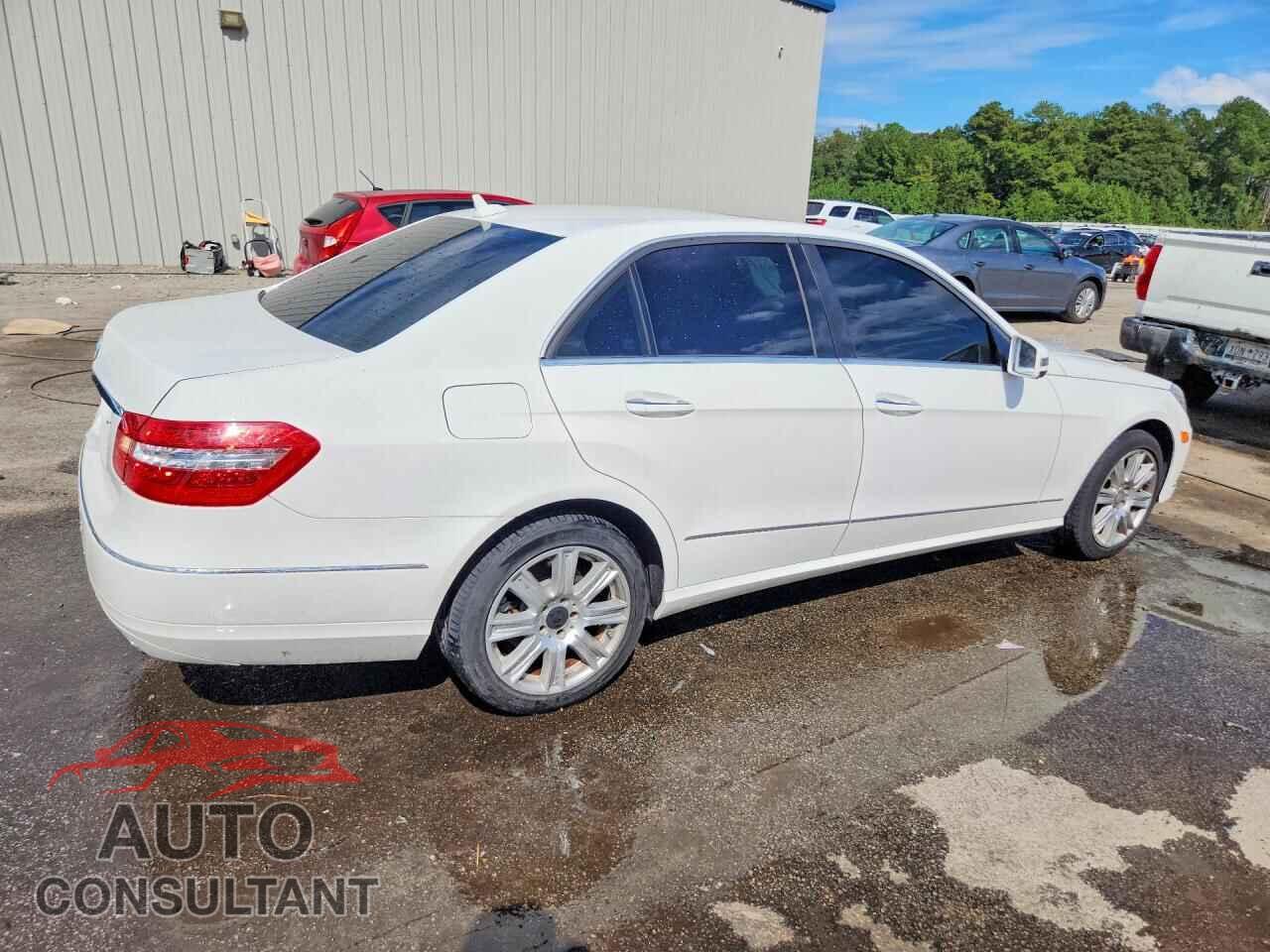 MERCEDES-BENZ E-CLASS 2013 - WDDHF5KBXDA743283