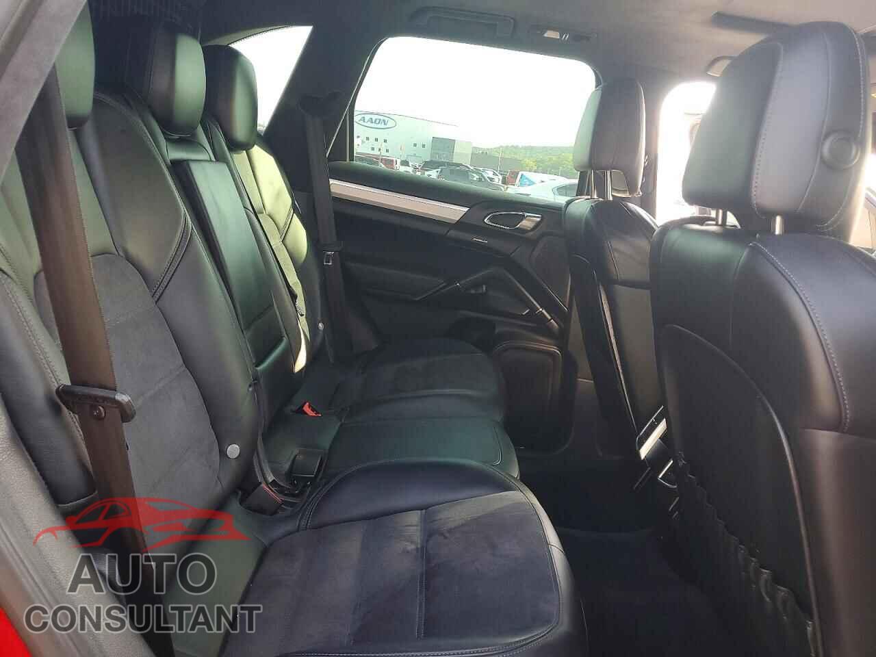 PORSCHE CAYENNE 2013 - WP1AD2A23DLA79770