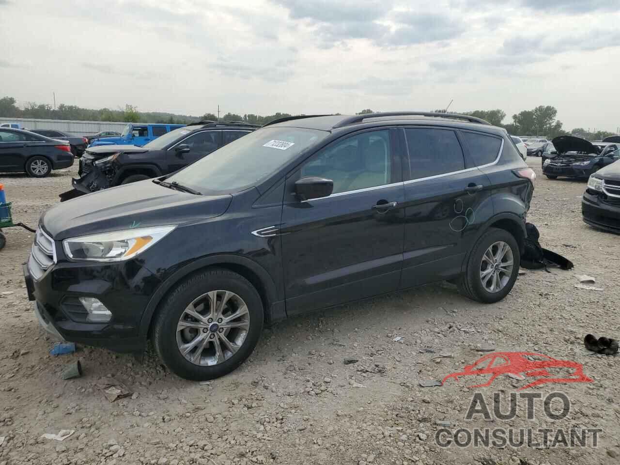 FORD ESCAPE 2018 - 1FMCU0GD0JUB04553