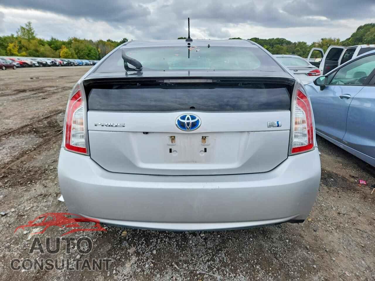 TOYOTA PRIUS 2013 - JTDKN3DU2D5582846