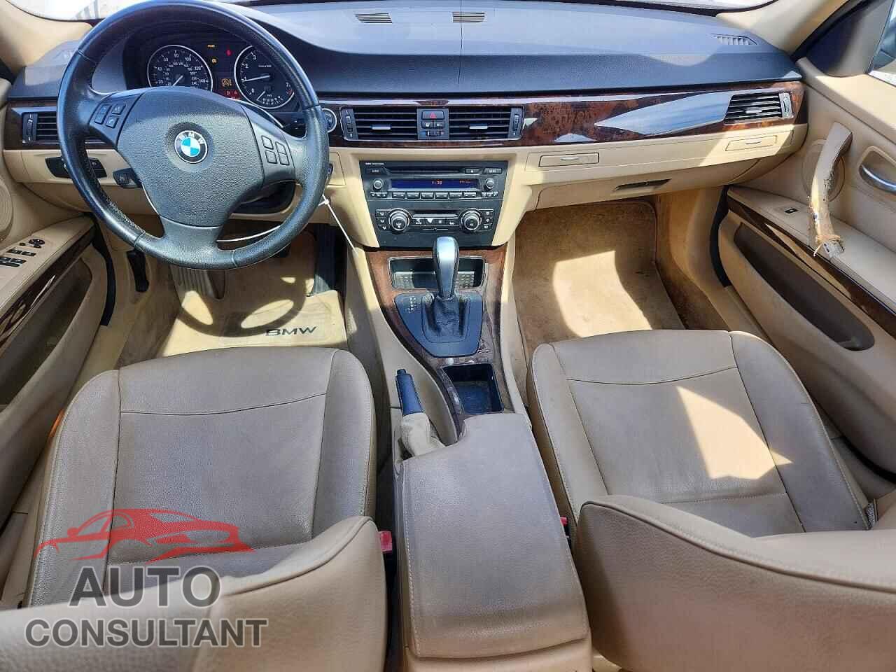 BMW 3 SERIES 2011 - WBAPH7G59BNM57619