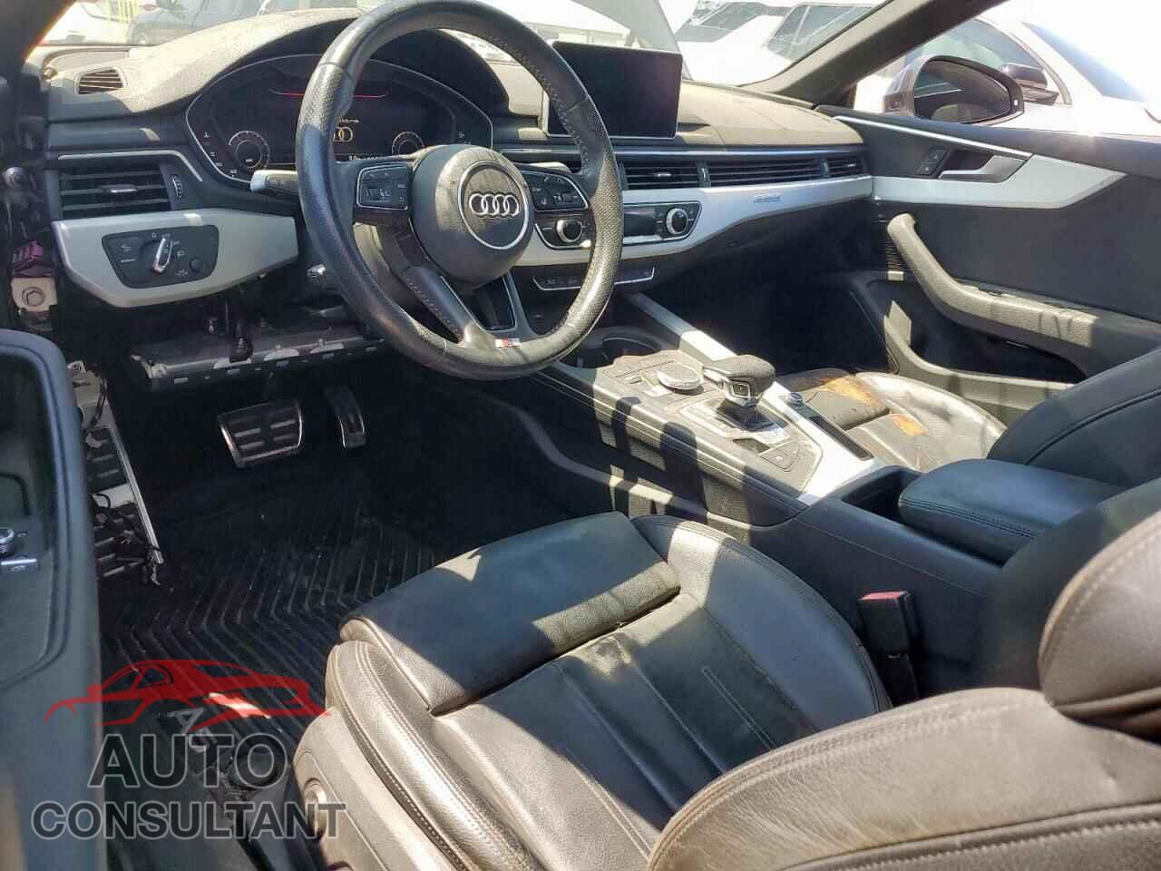 AUDI A5 2018 - WAUUNAF58JA085948