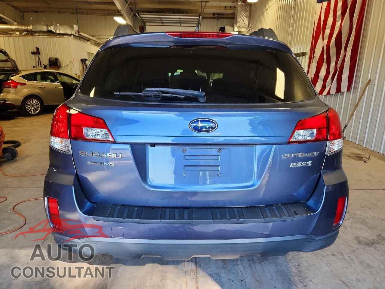 SUBARU OUTBACK 2013 - 4S4BRBKC5D3250898