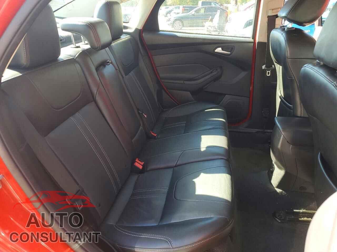 FORD FOCUS 2014 - 1FADP3F20EL307011