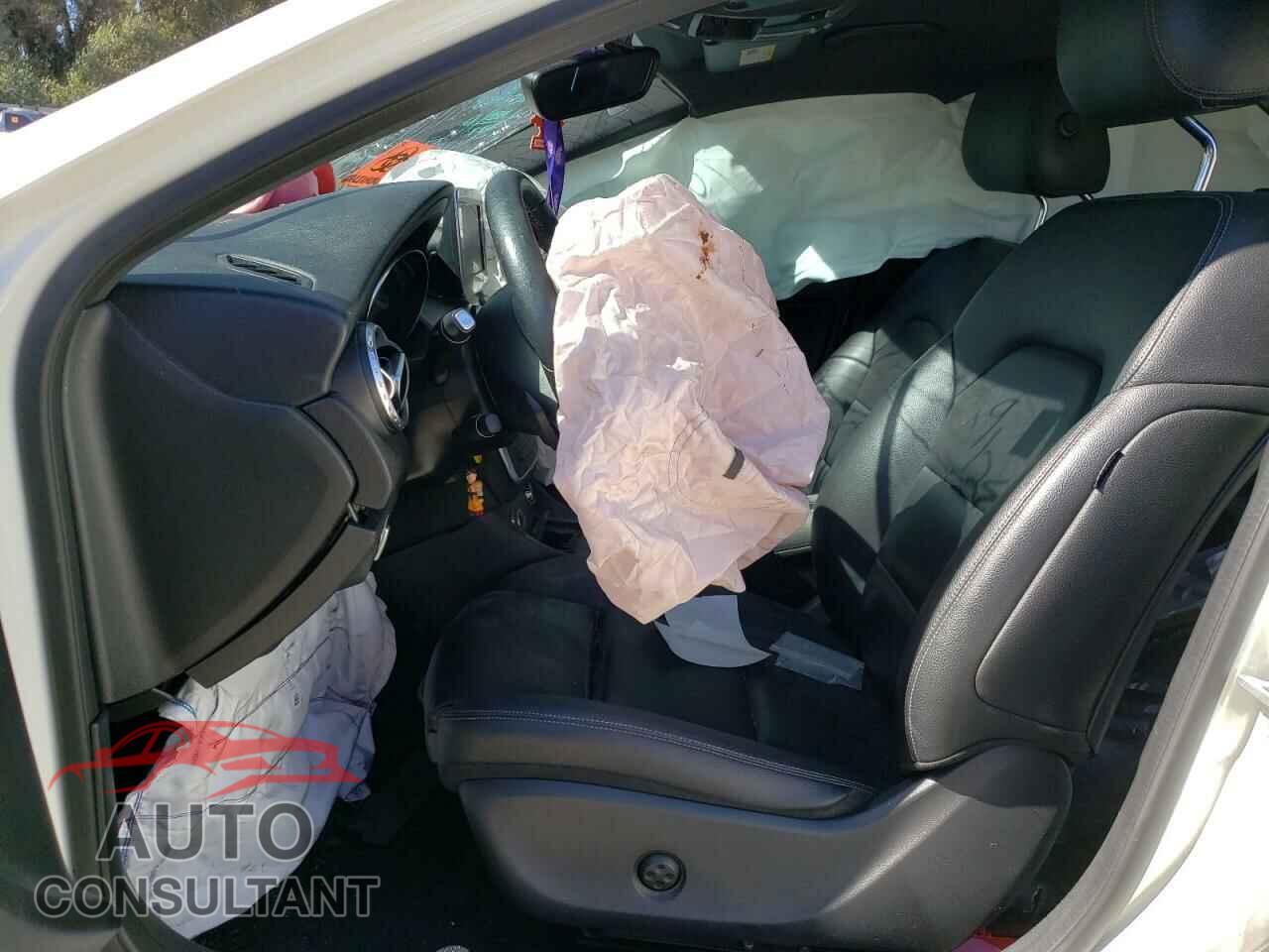 MERCEDES-BENZ GLA-CLASS 2017 - WDCTG4EB2HJ340938