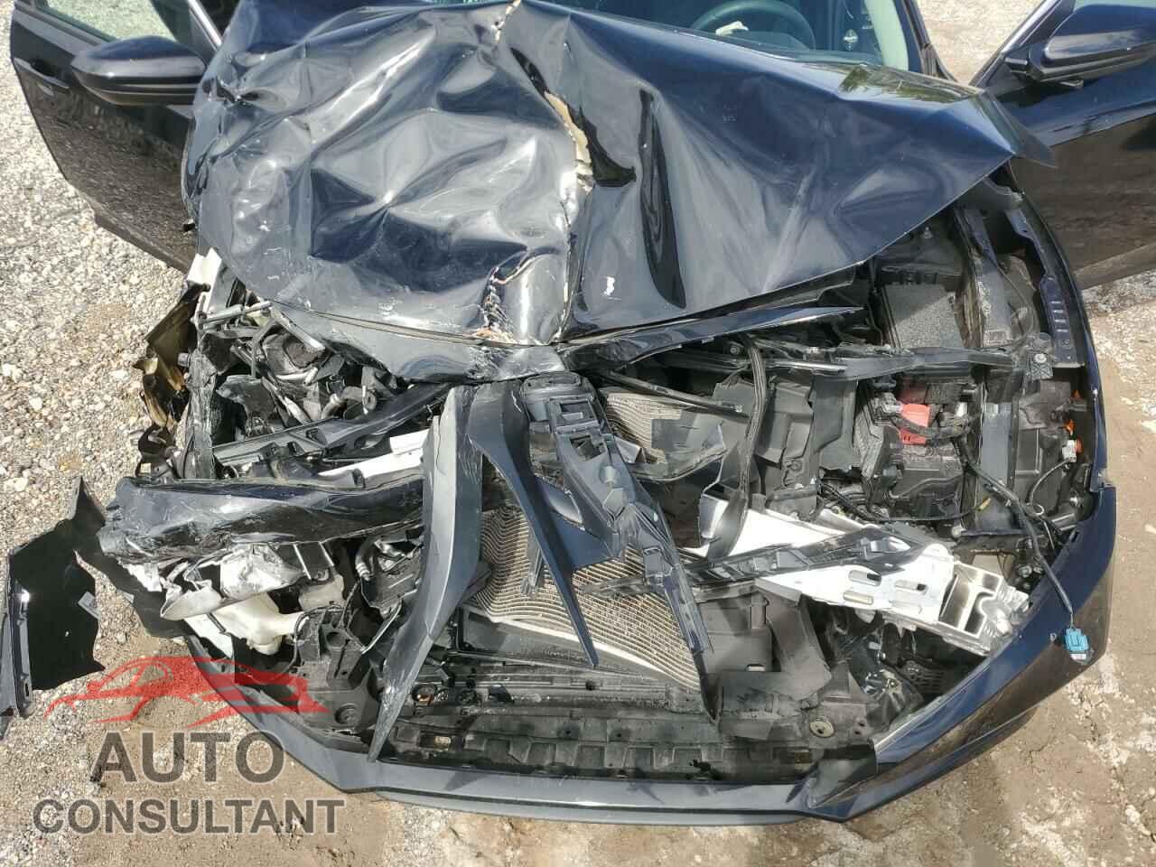 HONDA CIVIC 2019 - 2HGFC2F64KH588767