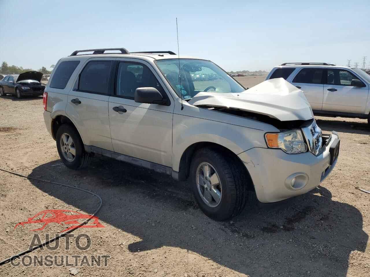 FORD ESCAPE 2009 - 1FMCU03769KB21543