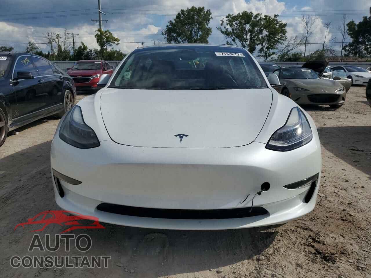 TESLA MODEL 3 2023 - 5YJ3E1EAXPF453088