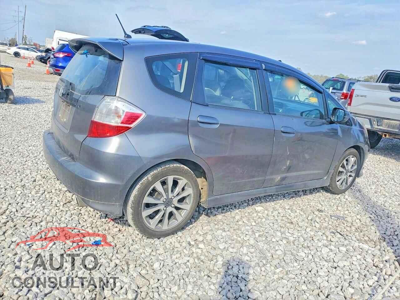 HONDA FIT 2013 - JHMGE8H55DC051012