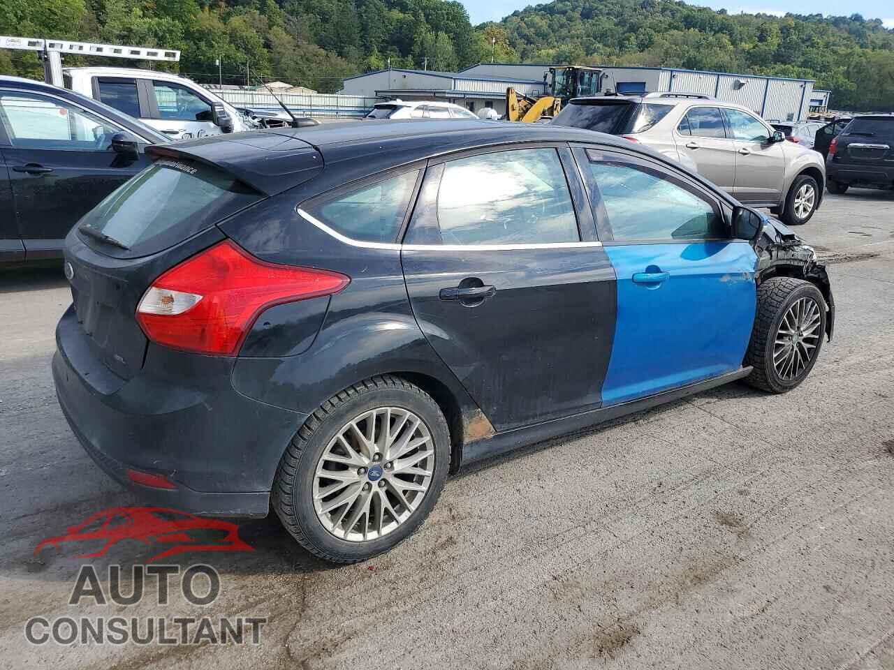 FORD FOCUS 2012 - 1FAHP3M22CL209938