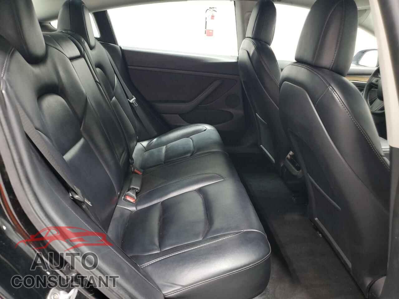 TESLA MODEL 3 2022 - 5YJ3E1EA4NF290371