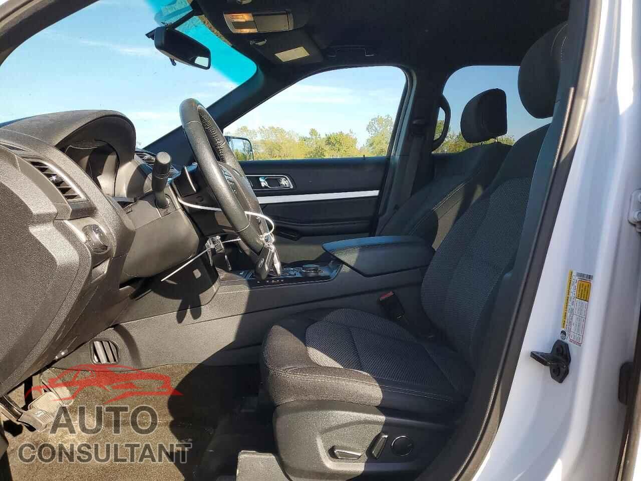 FORD EXPLORER 2017 - 1FM5K8D88HGD37562