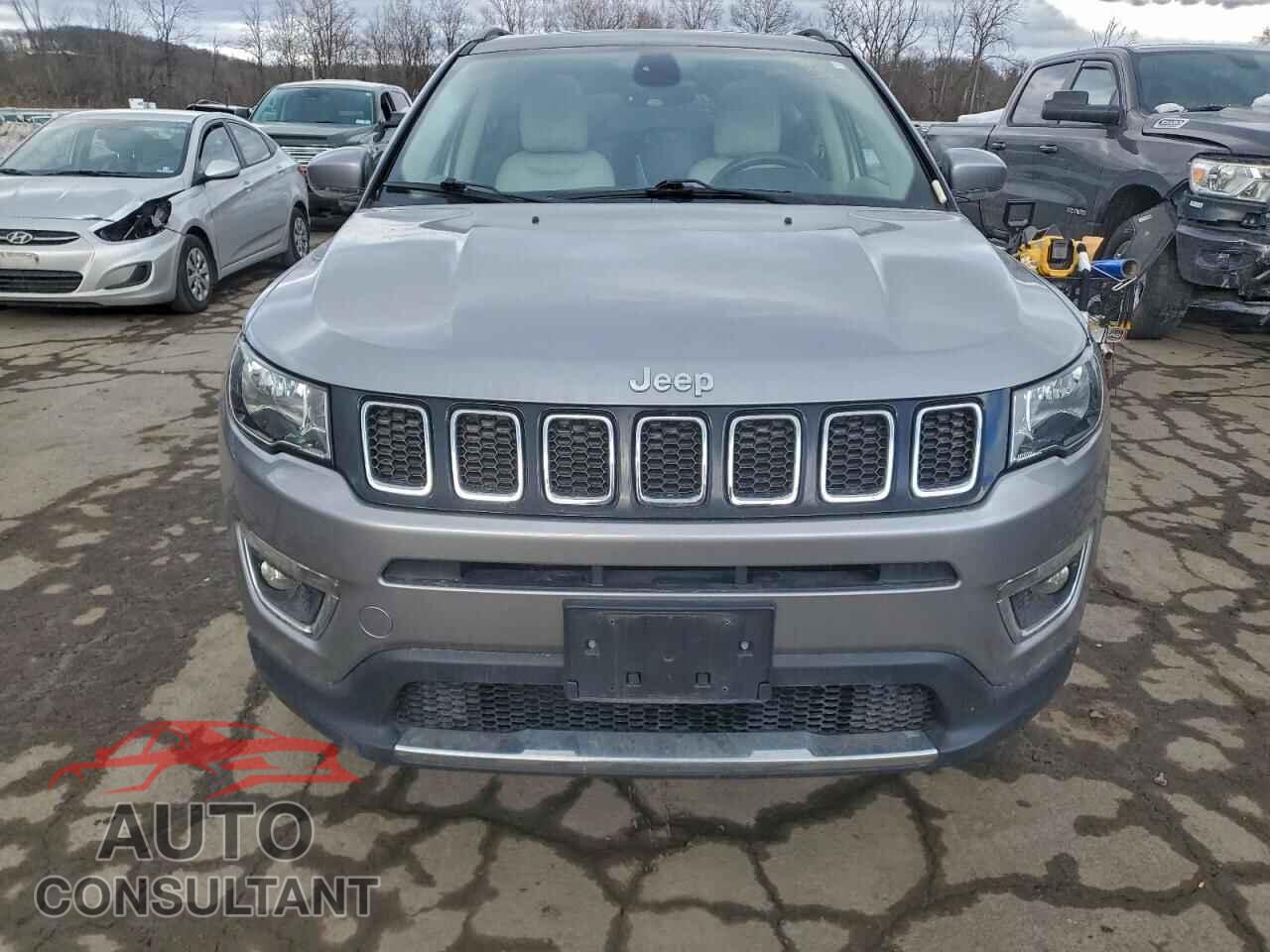 JEEP COMPASS 2018 - 3C4NJDCB6JT290711