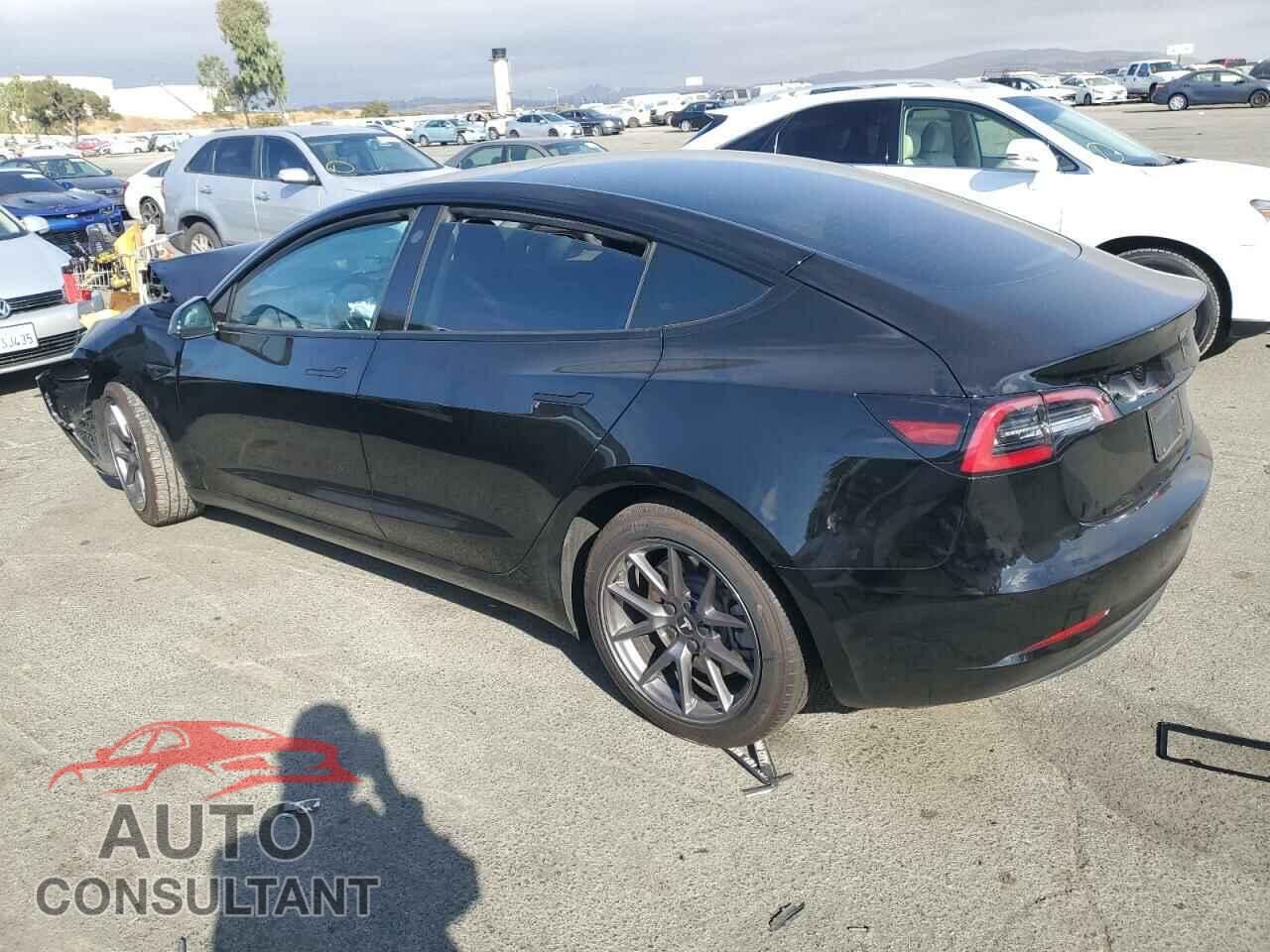 TESLA MODEL 3 2023 - 5YJ3E1EA5PF493949