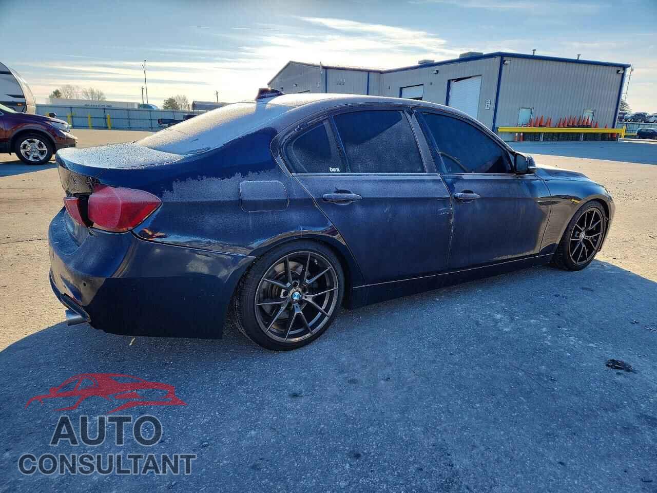 BMW 3 SERIES 2013 - WBA3B9C52DF587899
