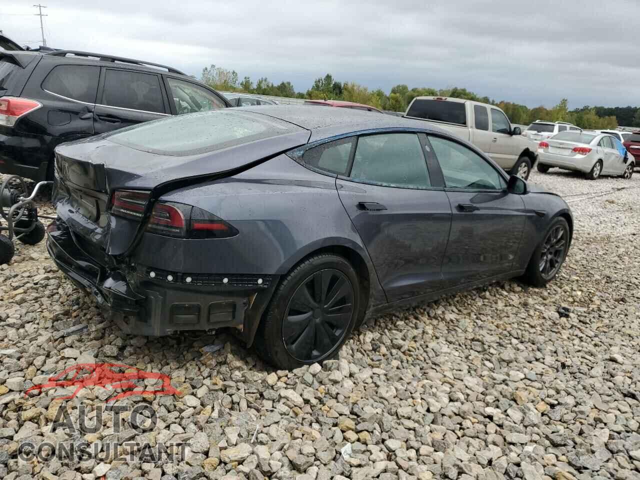 TESLA MODEL S 2022 - 5YJSA1E54NF477586