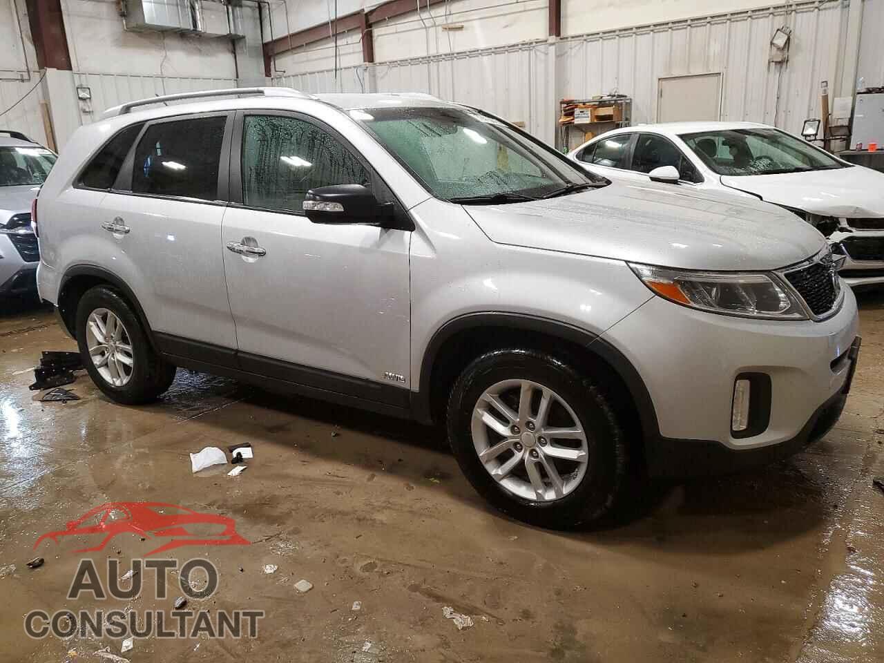 KIA SORENTO 2014 - 5XYKTCA61EG488333