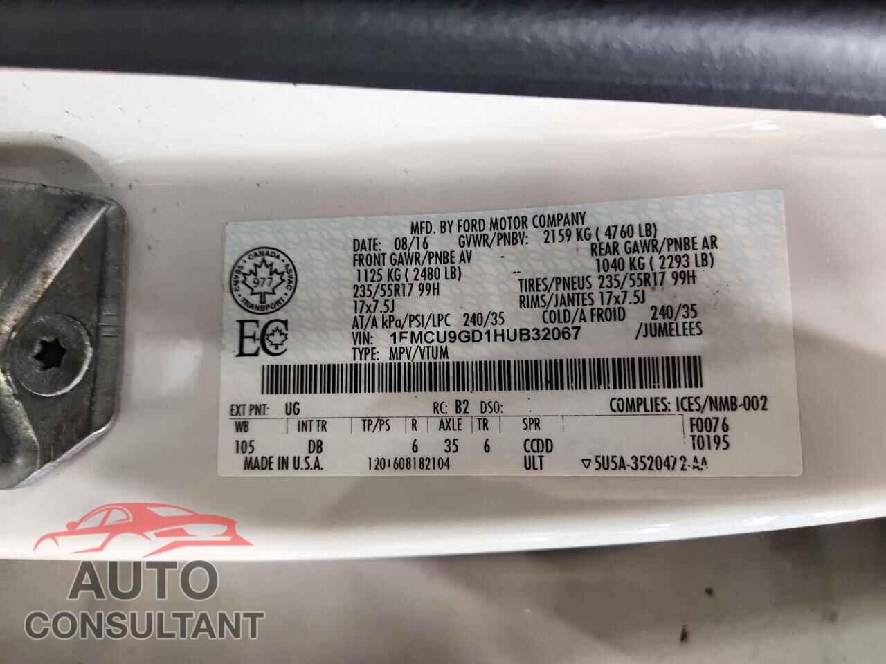 FORD ESCAPE 2017 - 1FMCU9GD1HUB32067