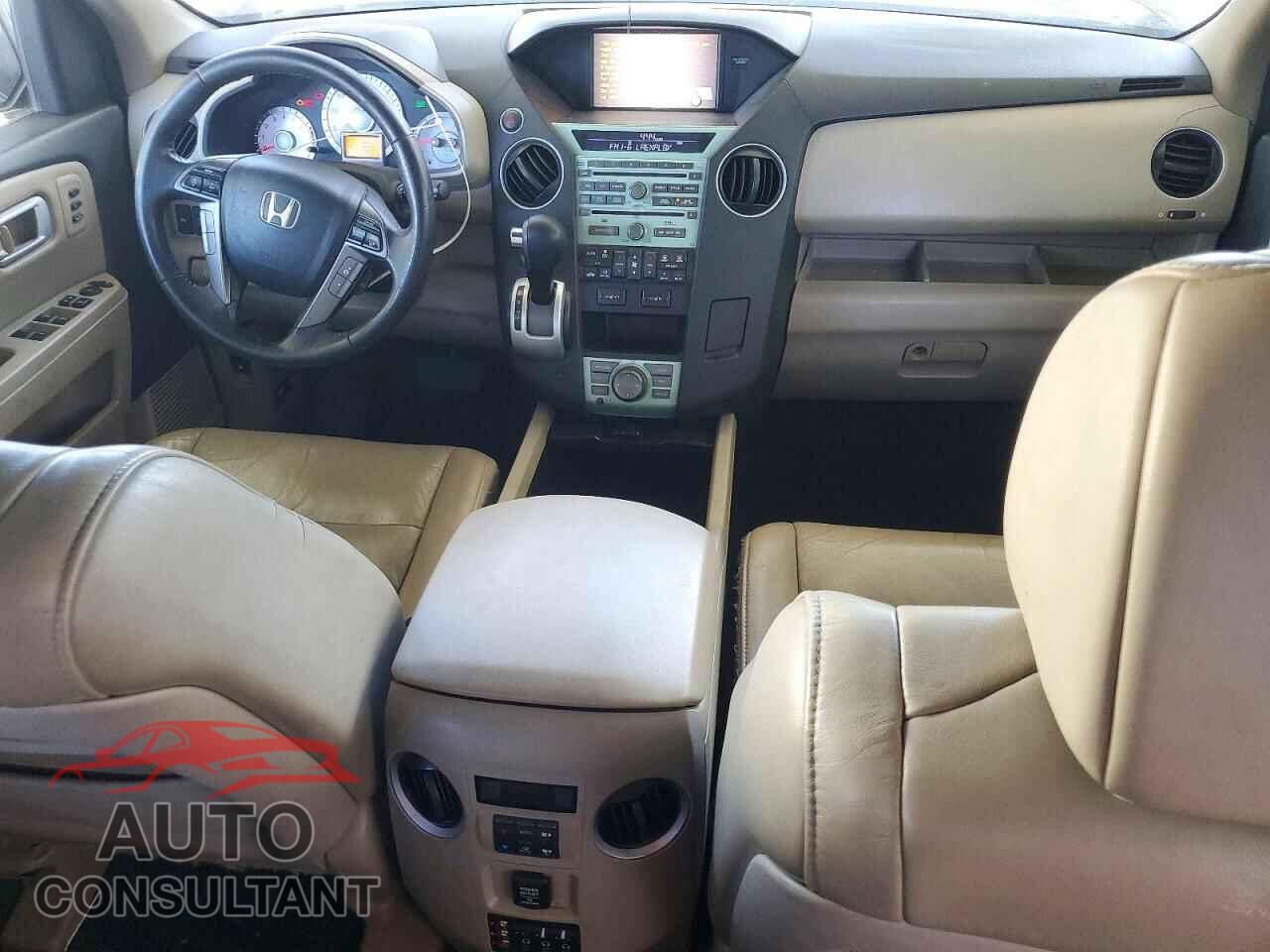 HONDA PILOT 2011 - 5FNYF3H94BB021184