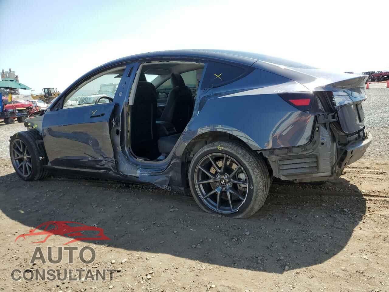 TESLA MODEL 3 2023 - 5YJ3E1EA1PF469602