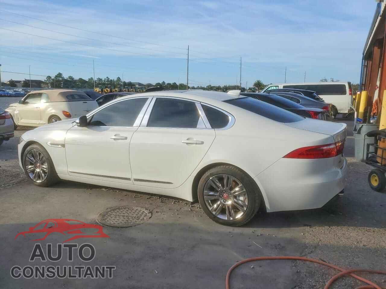 JAGUAR XF 2019 - SAJBD4FX1KCY78743