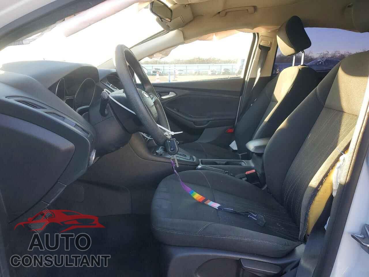 FORD FOCUS 2016 - 1FADP3F21GL253835