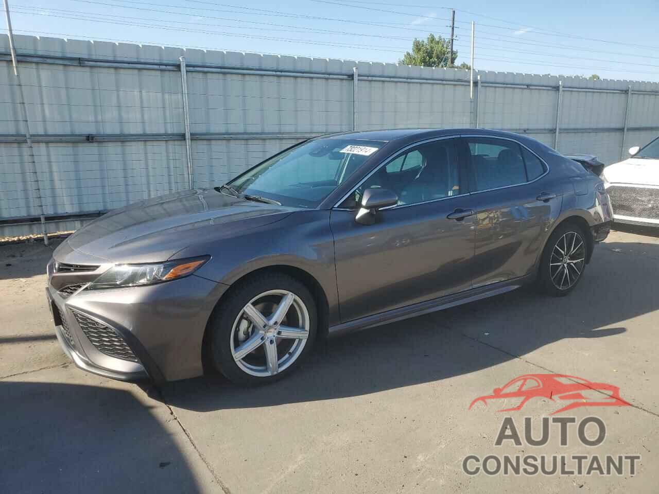 TOYOTA CAMRY 2023 - 4T1G11BK8PU103245