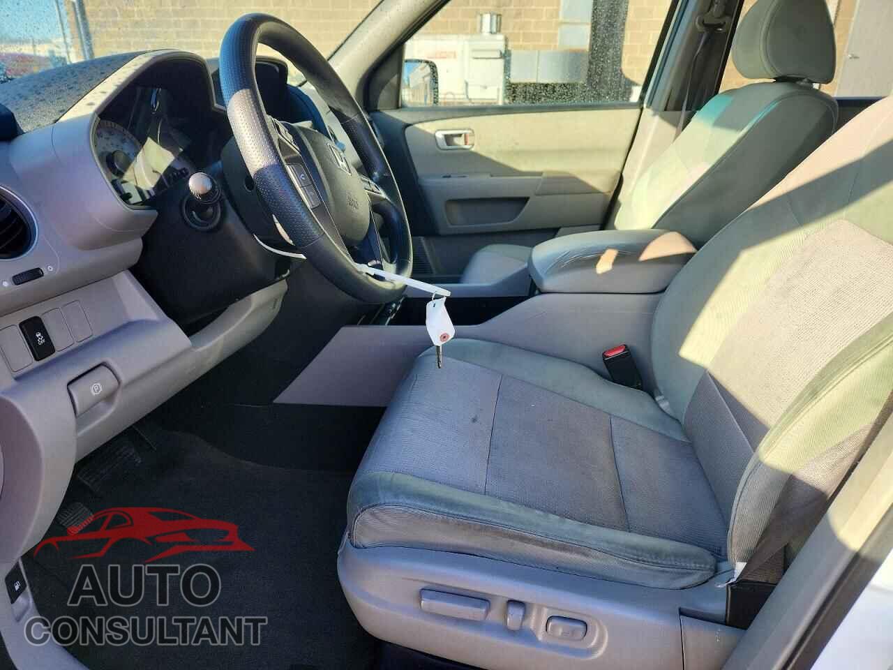 HONDA PILOT 2015 - 5FNYF4H49FB061292