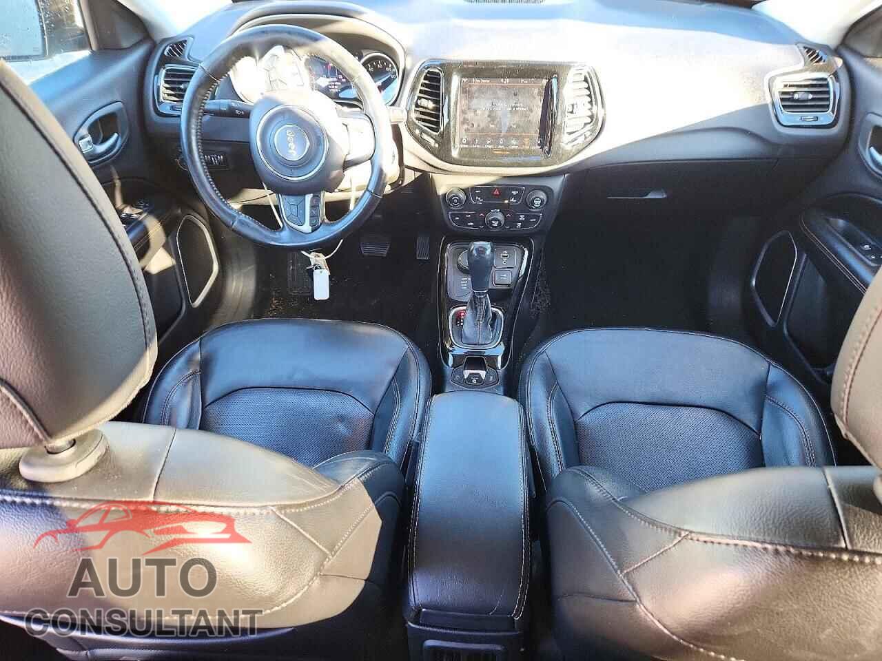 JEEP COMPASS 2018 - 3C4NJDCB7JT340922
