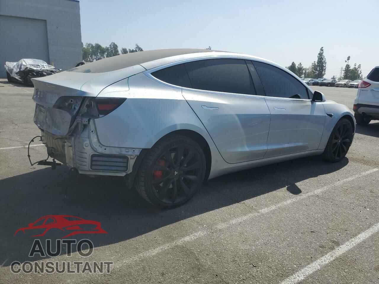 TESLA MODEL 3 2018 - 5YJ3E1EB2JF083447