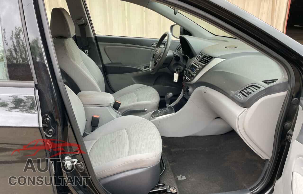 HYUNDAI ACCENT 2017 - KMHCT4AE1HU320420
