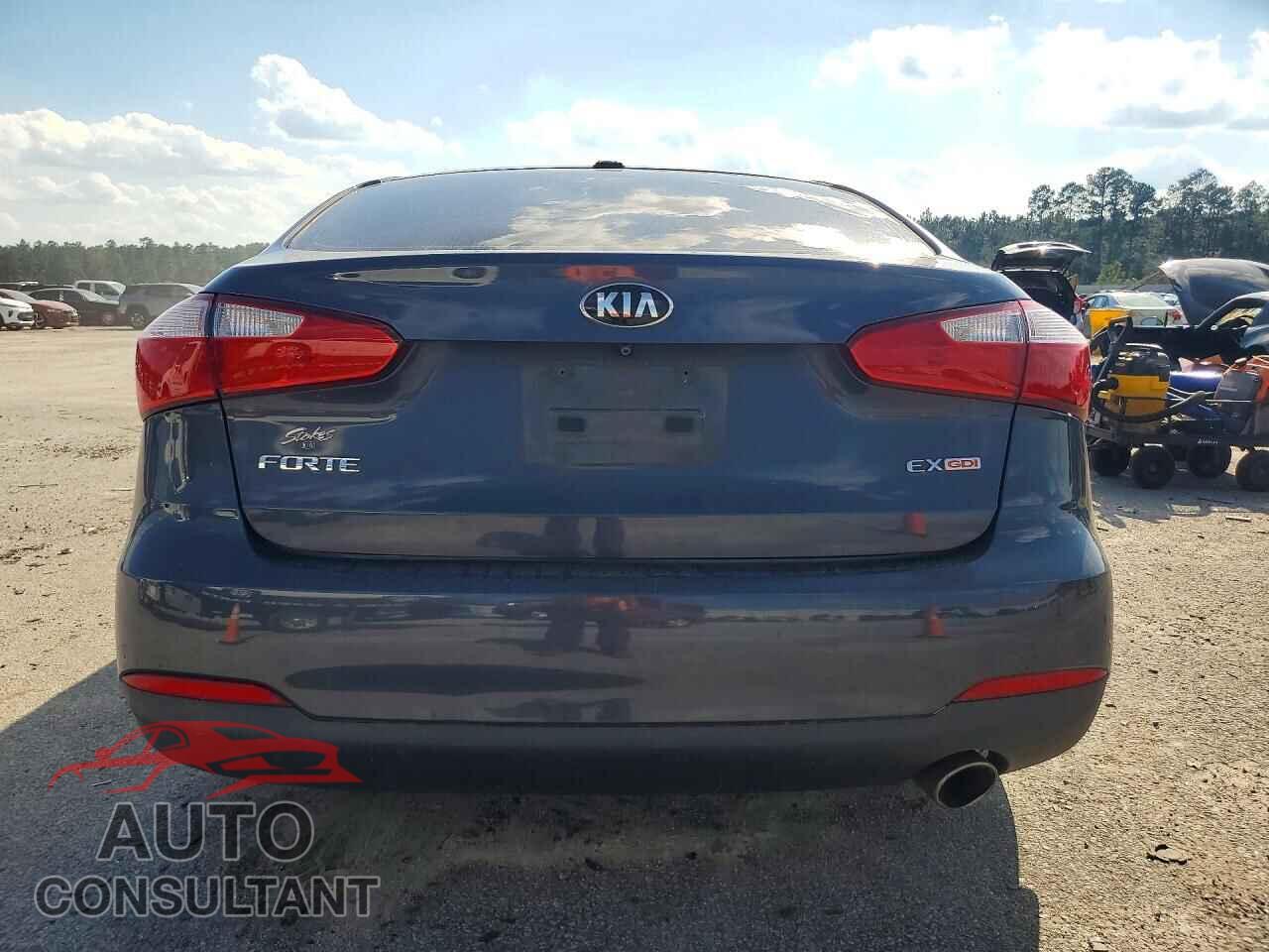 KIA FORTE 2016 - KNAFX4A80G5553002