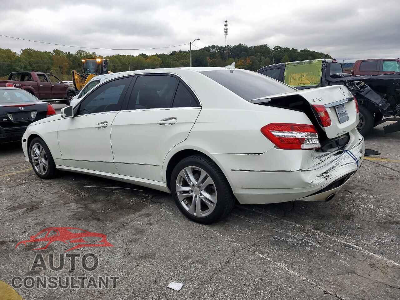 MERCEDES-BENZ E-CLASS 2011 - WDDHF8HB4BA484859