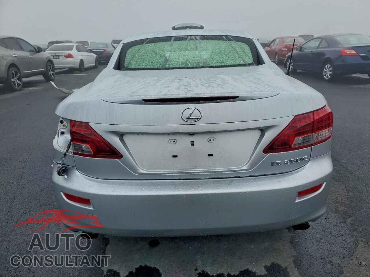LEXUS IS 2014 - JTHFF2C23E2531396