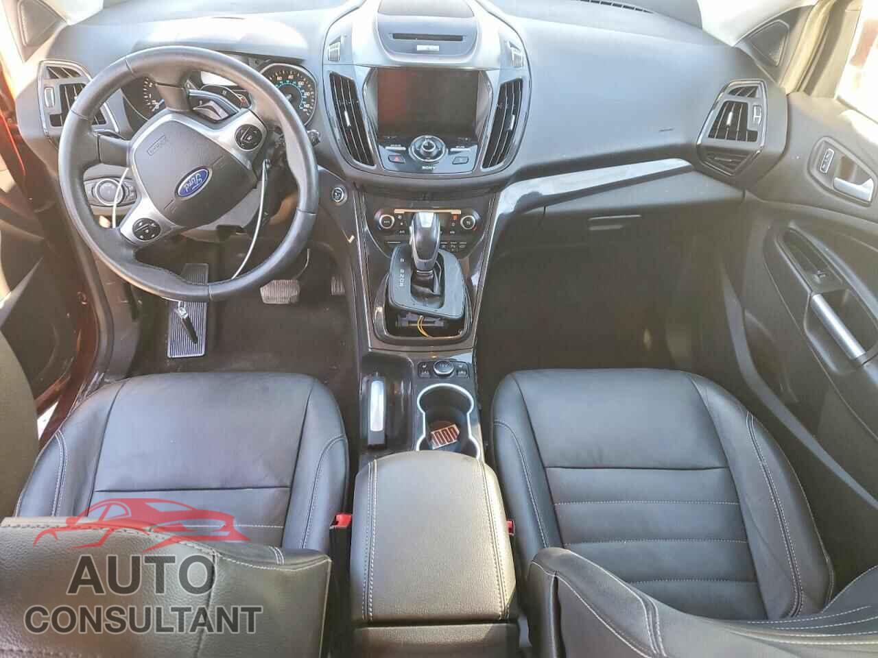 FORD ESCAPE 2015 - 1FMCU9J97FUB17624