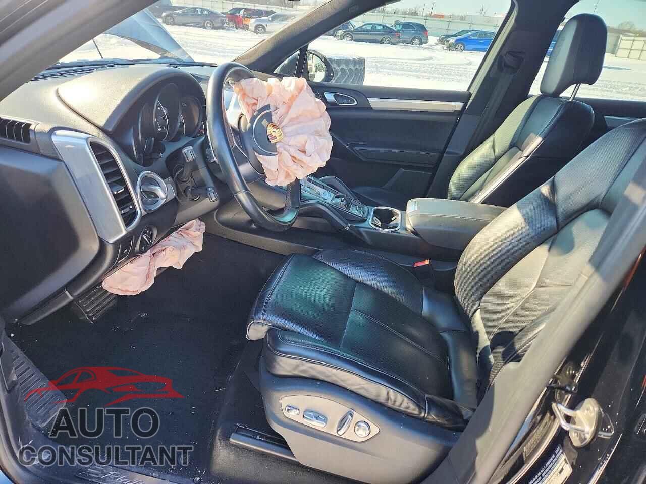 PORSCHE CAYENNE 2018 - WP1AA2A23JKA06814