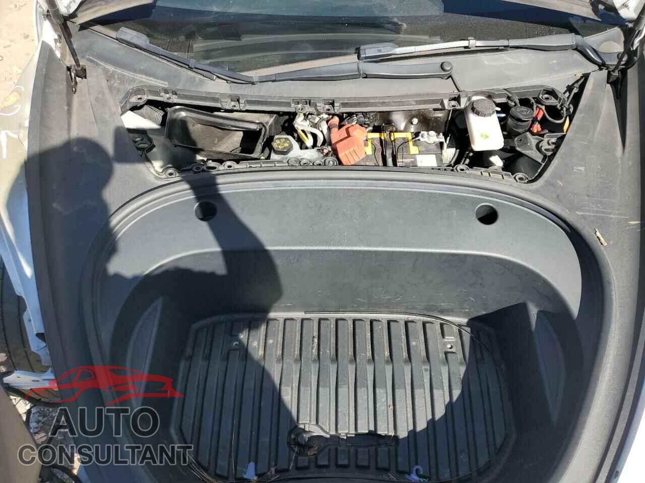 TESLA MODEL 3 2021 - 5YJ3E1EA2MF098140