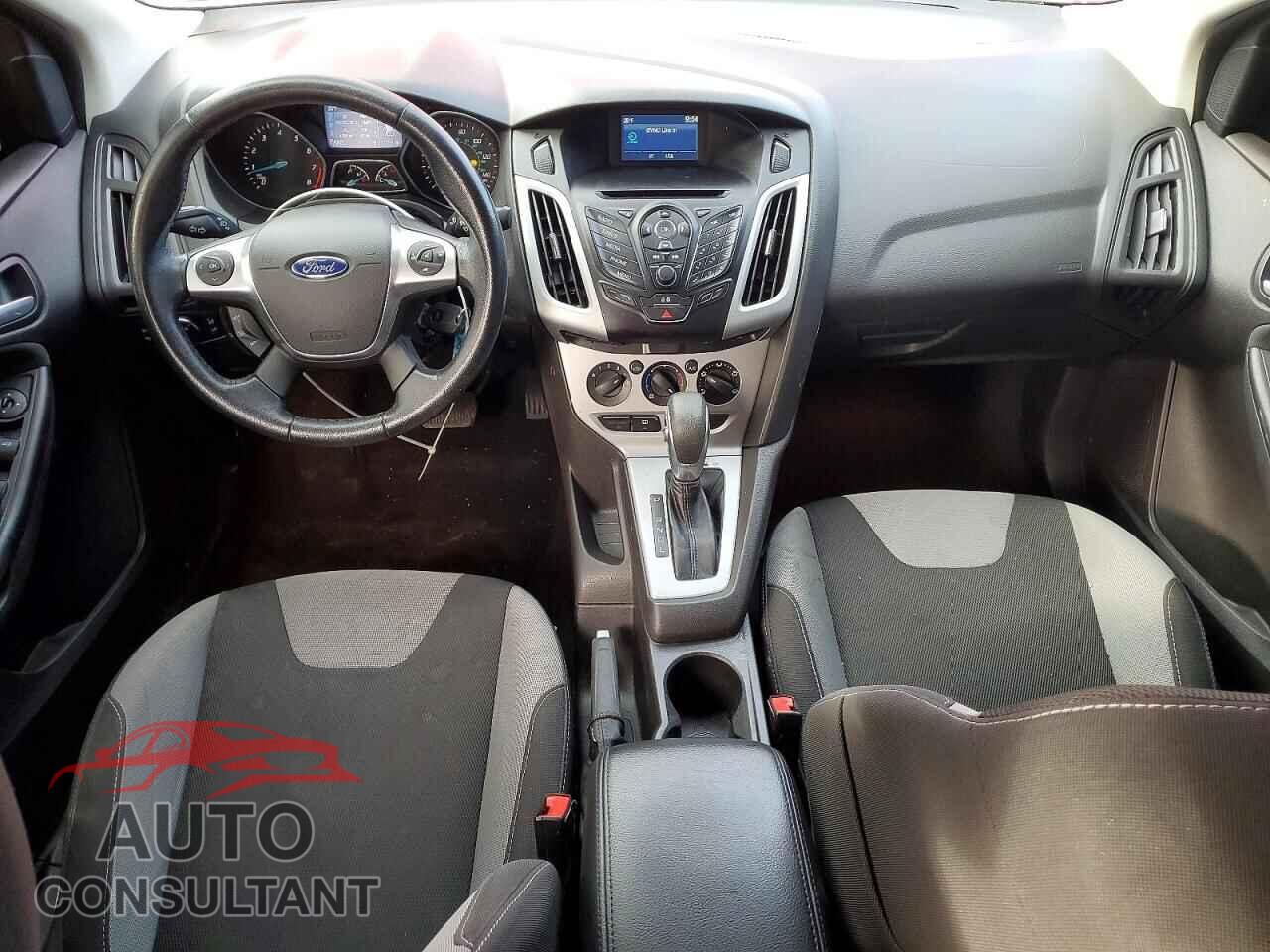 FORD FOCUS 2014 - 1FADP3F26EL448357