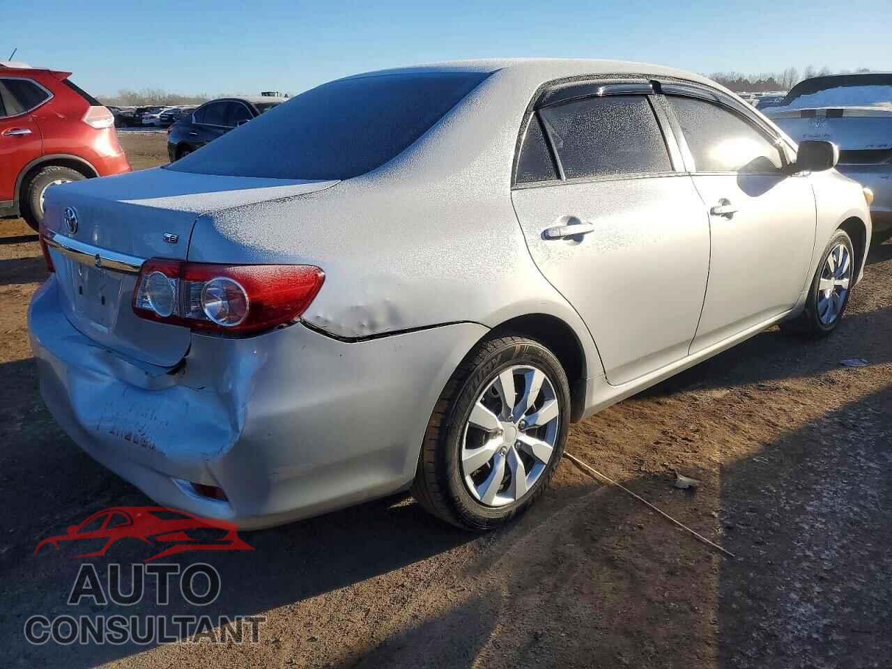 TOYOTA COROLLA 2013 - 2T1BU4EE8DC008268