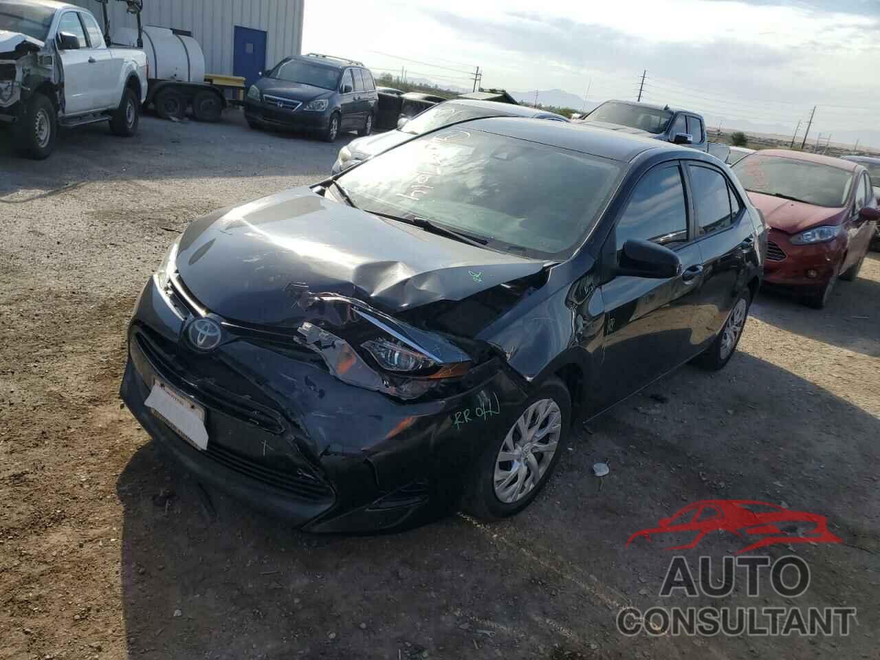 TOYOTA COROLLA 2018 - 5YFBURHE8JP832162