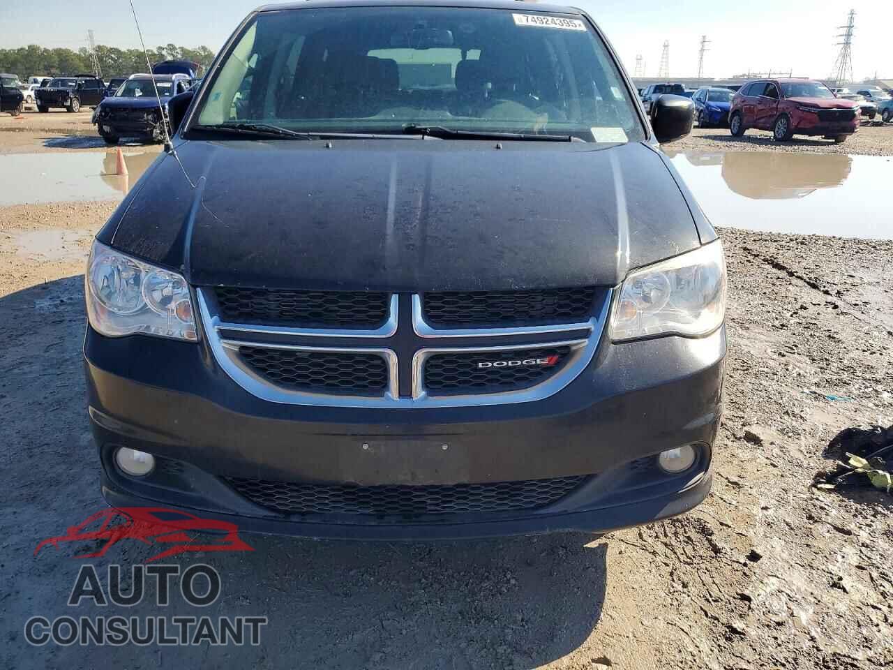DODGE CARAVAN 2017 - 2C4RDGCG7HR700063
