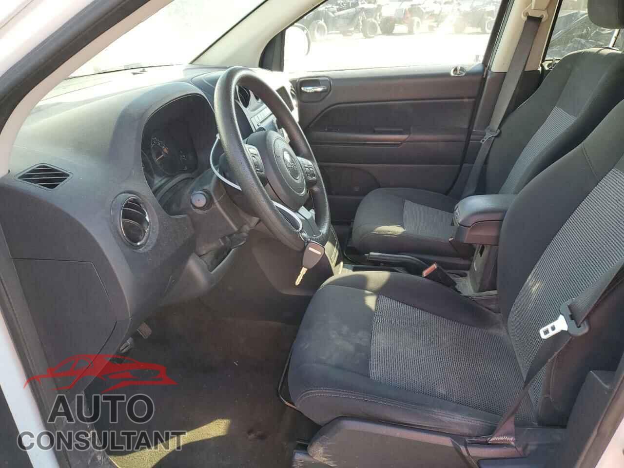 JEEP COMPASS 2017 - 1C4NJCBA6HD124319