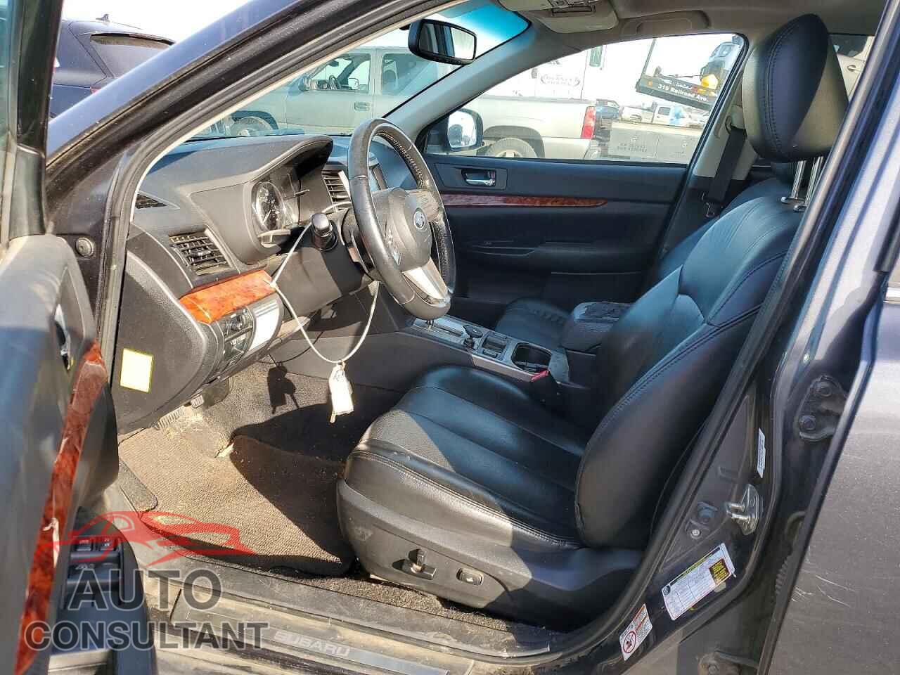 SUBARU OUTBACK 2011 - 4S4BRBLC8B3398569