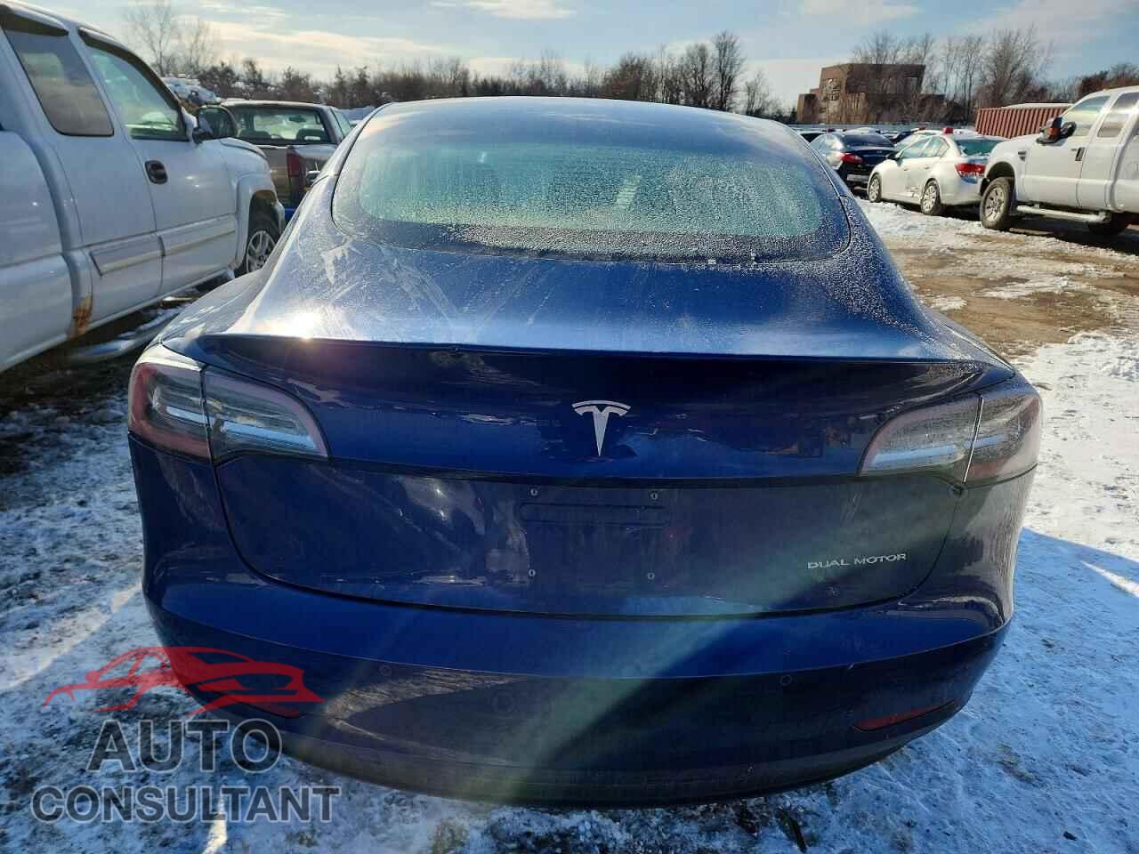 TESLA MODEL 3 2018 - 5YJ3E1EB5JF088450