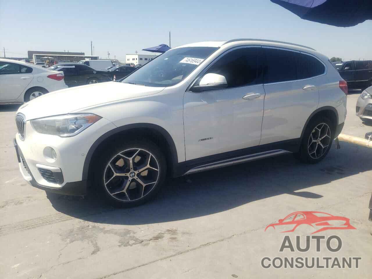 BMW X1 2018 - WBXHT3Z38J4A66093