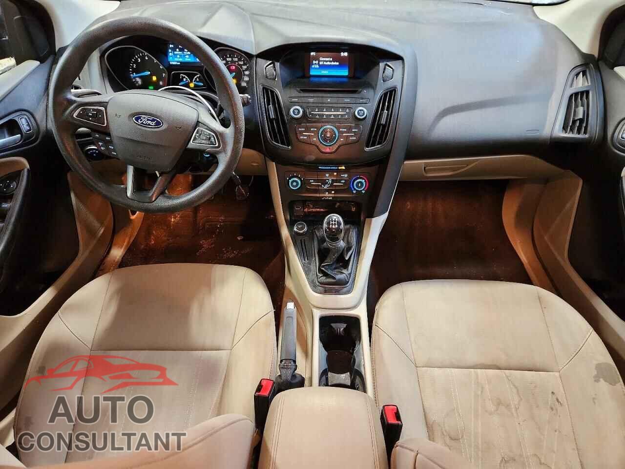 FORD FOCUS 2016 - 1FADP3K26GL334142