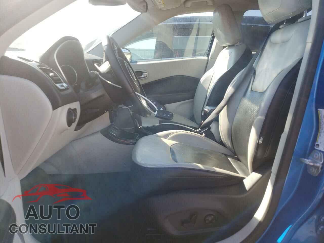 JEEP COMPASS 2018 - 3C4NJCCBXJT212183