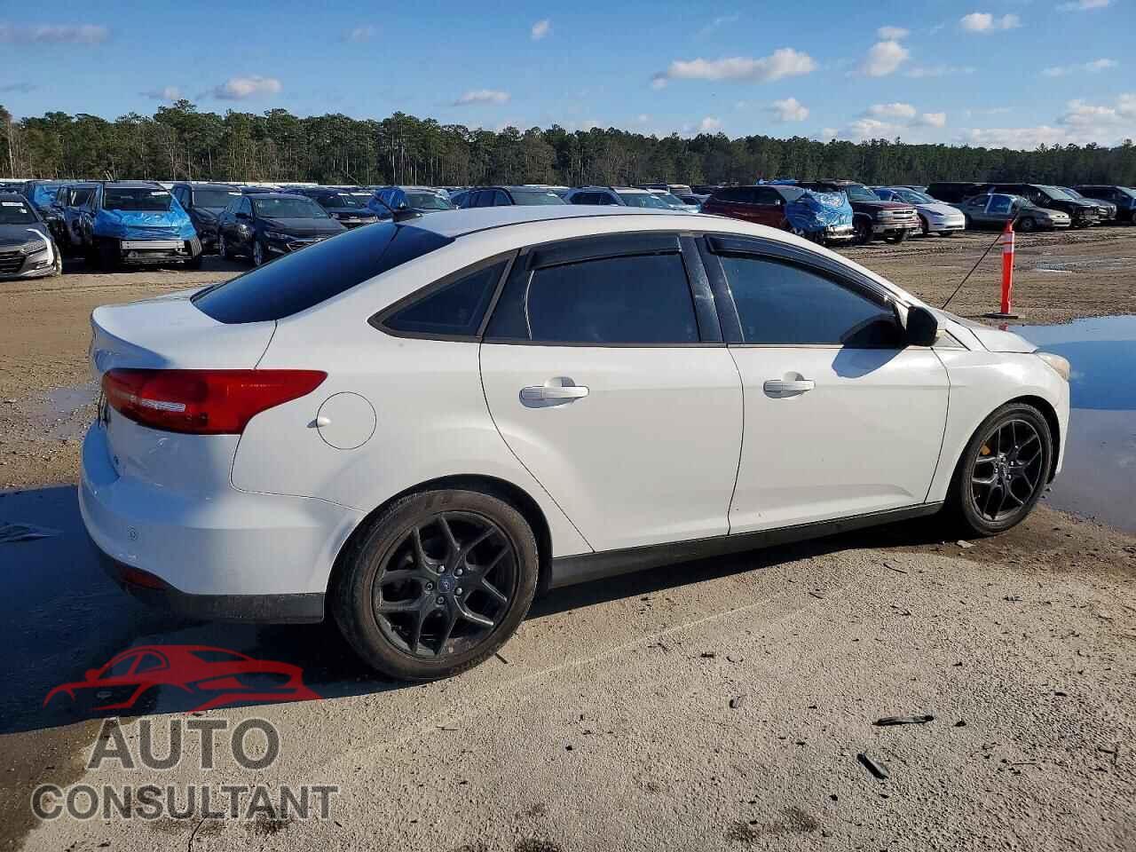 FORD FOCUS 2016 - 1FADP3F21GL299729